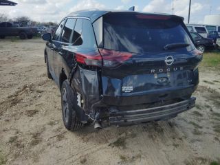 2024 Nissan Rogue SV FWD - Exterior Rear Left Corner Image